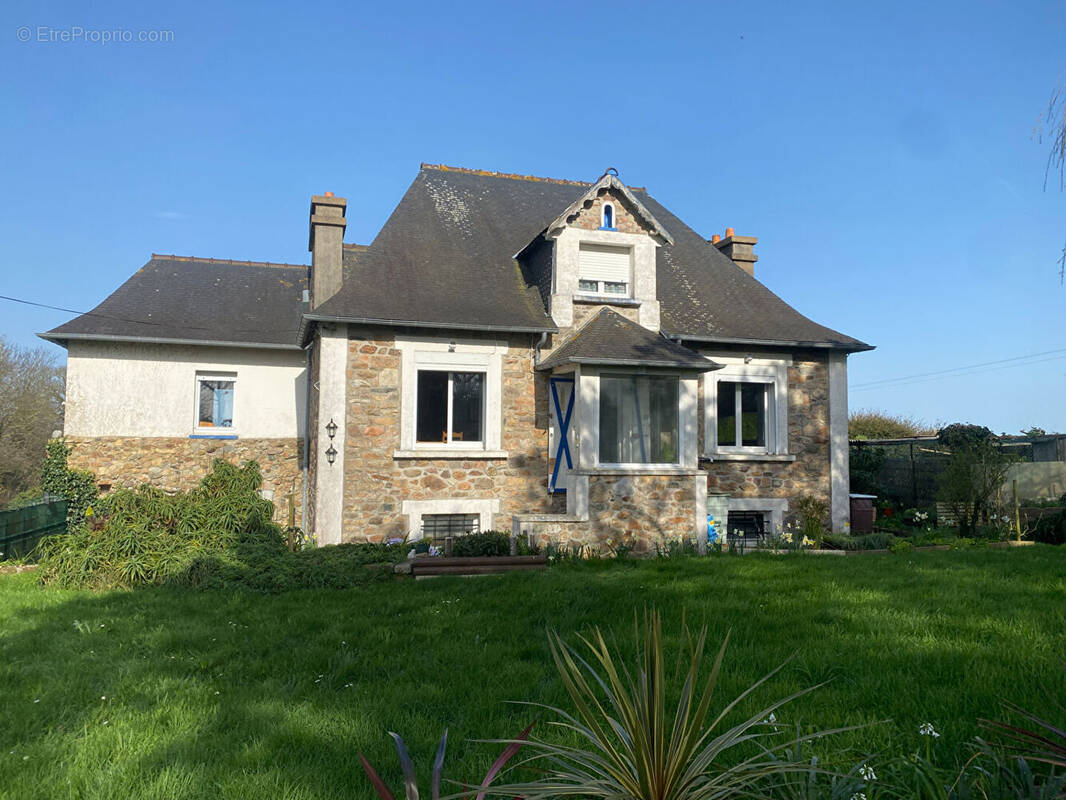 Maison à PLOUBAZLANEC