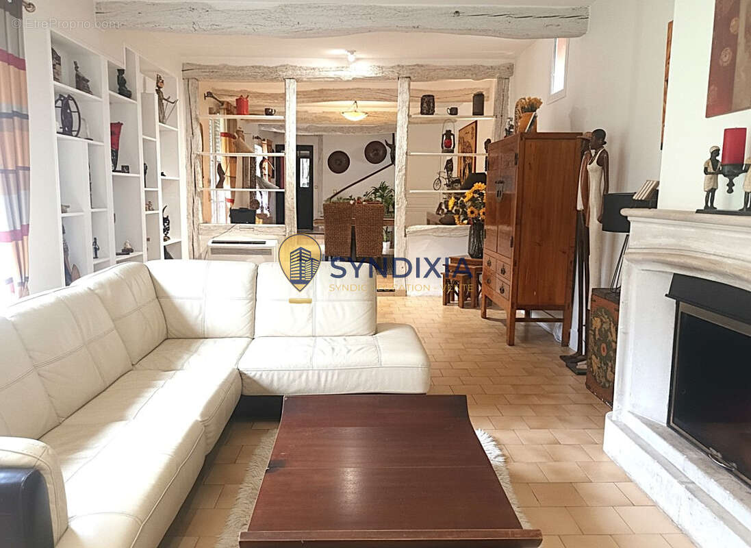 Maison à VERT-EN-DROUAIS