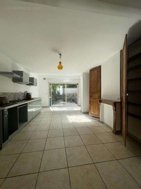 Maison 5 pièces / 80 m² / 219 000 EUR / ARRAS - photo 3