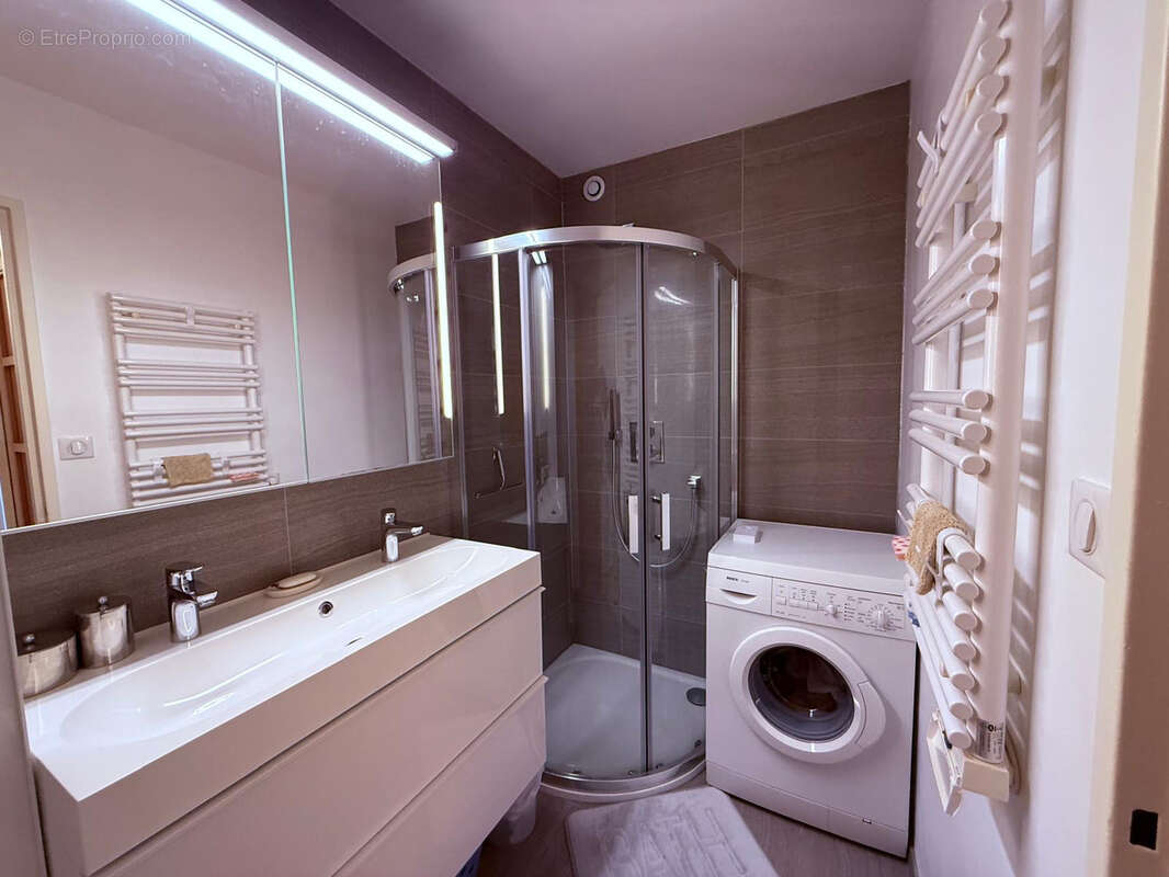 Appartement à SAINT-MANDRIER-SUR-MER