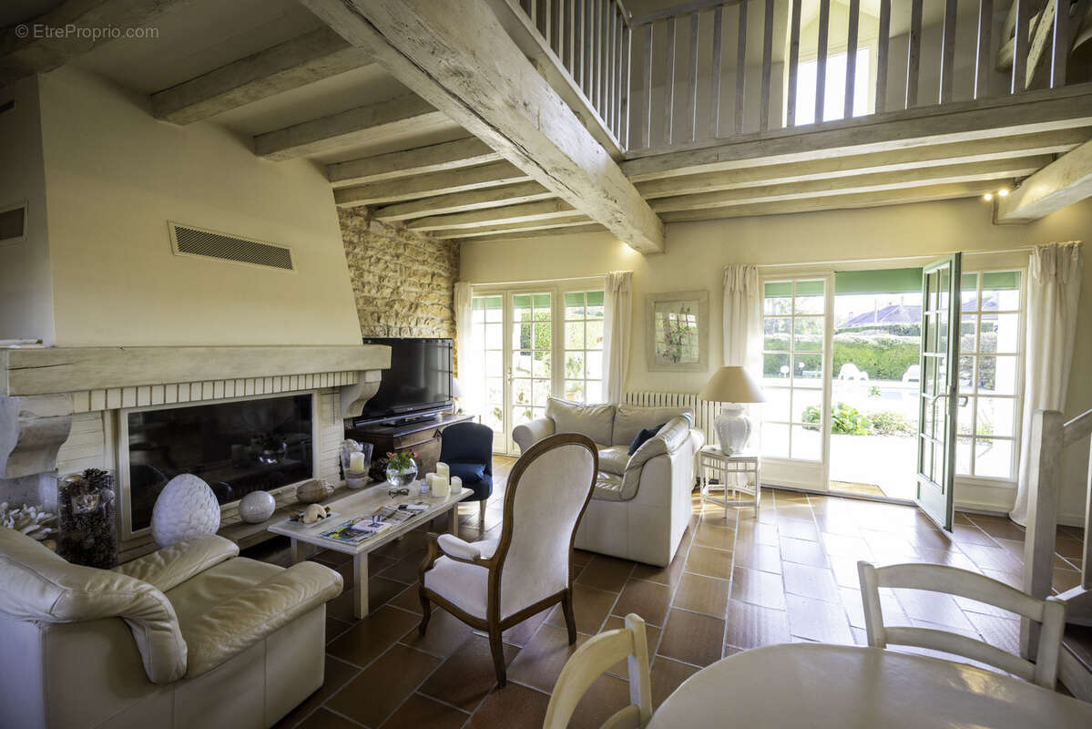 Maison à URZY