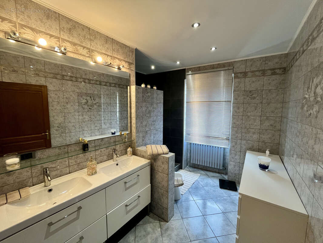 Appartement à VENISSIEUX