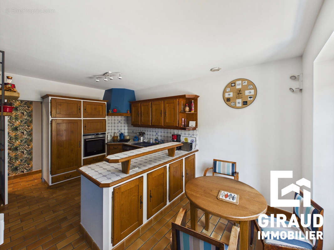 Maison 145 m² à Vouille-Les-Marais  - photo 6
