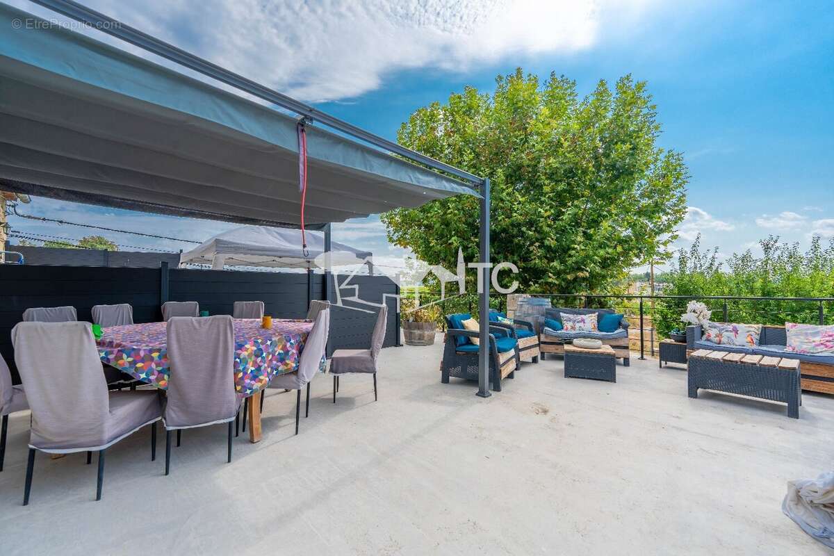 Mas du xviiieme 244m² habitables 8596m2 de terrain - photo 11