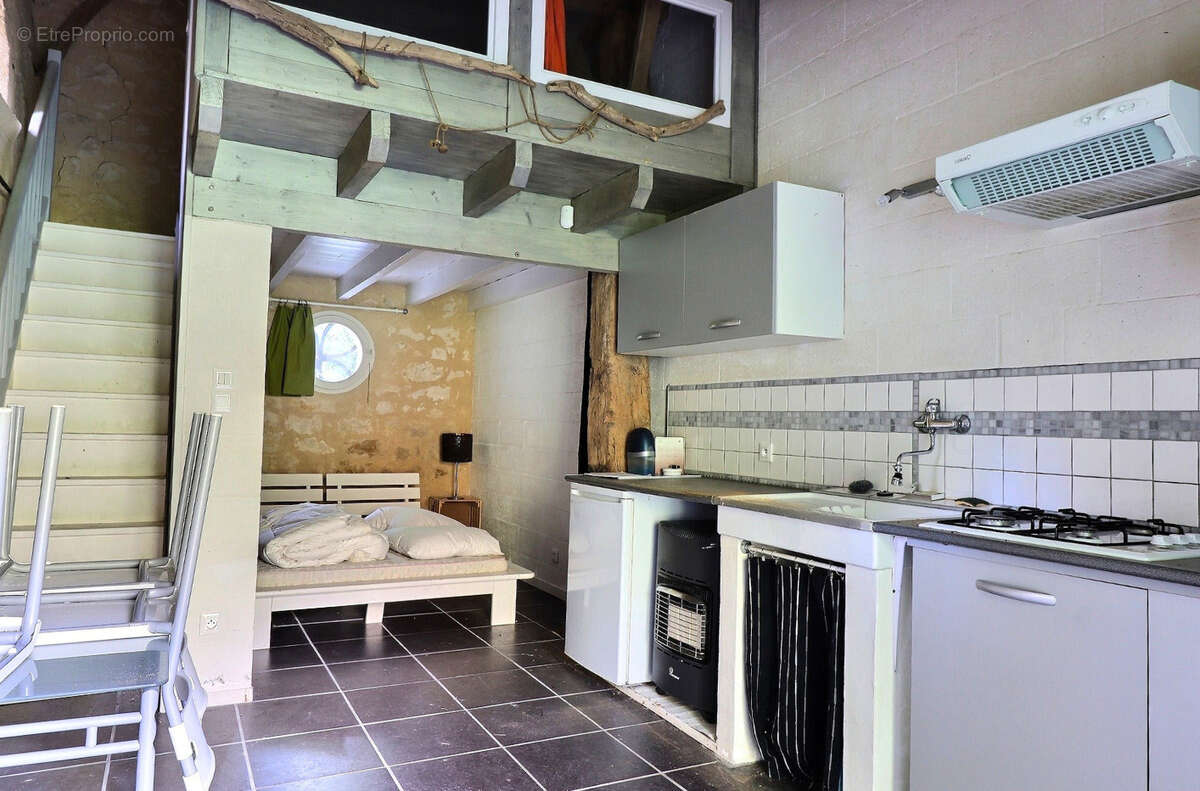 Maison à CIVRAC-DE-BLAYE