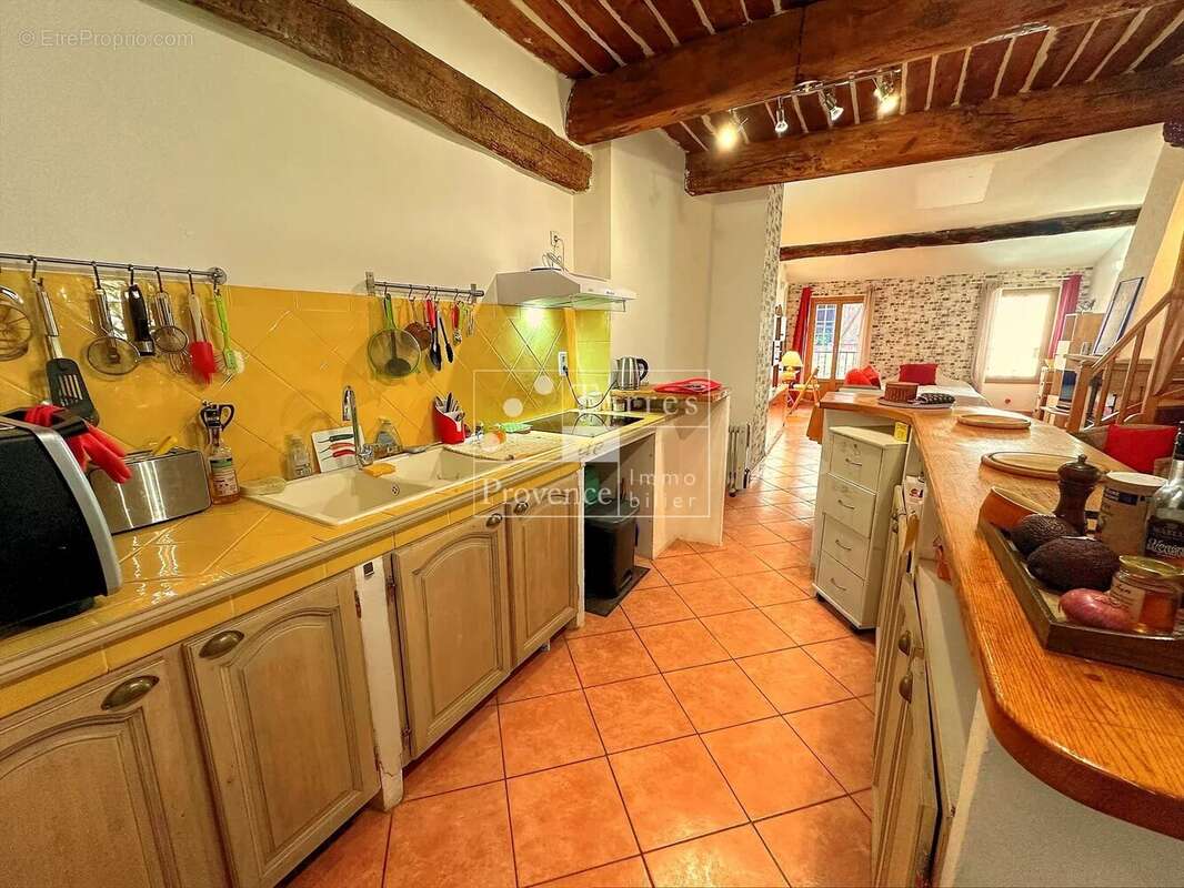 Maison de village à Aups avec mezzanine et revenu locatif – Proche Verdon - photo 3