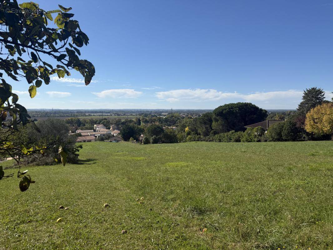 Terrain à POMPIGNAN