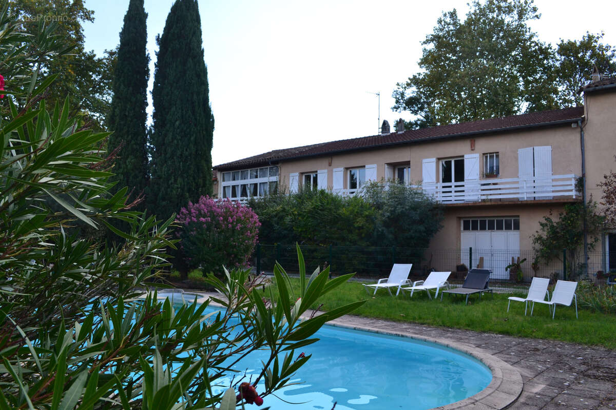 Maison à RENNEVILLE