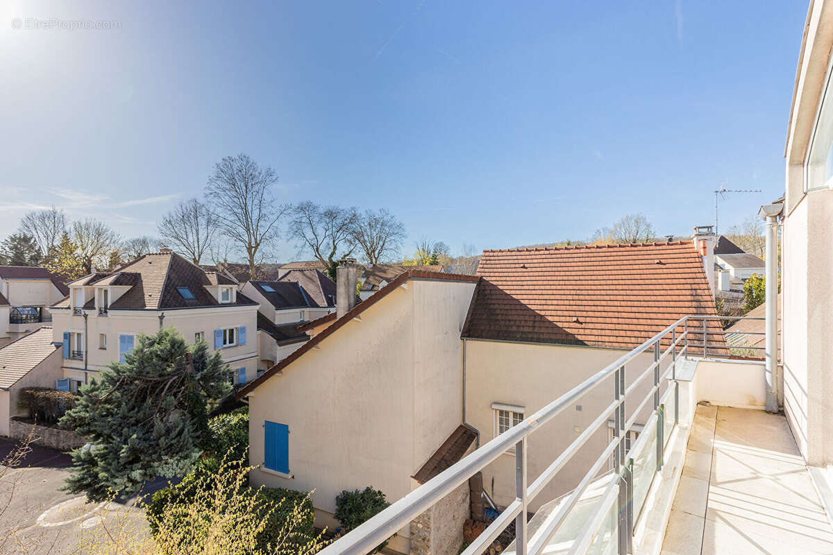 Appartement à VERRIERES-LE-BUISSON