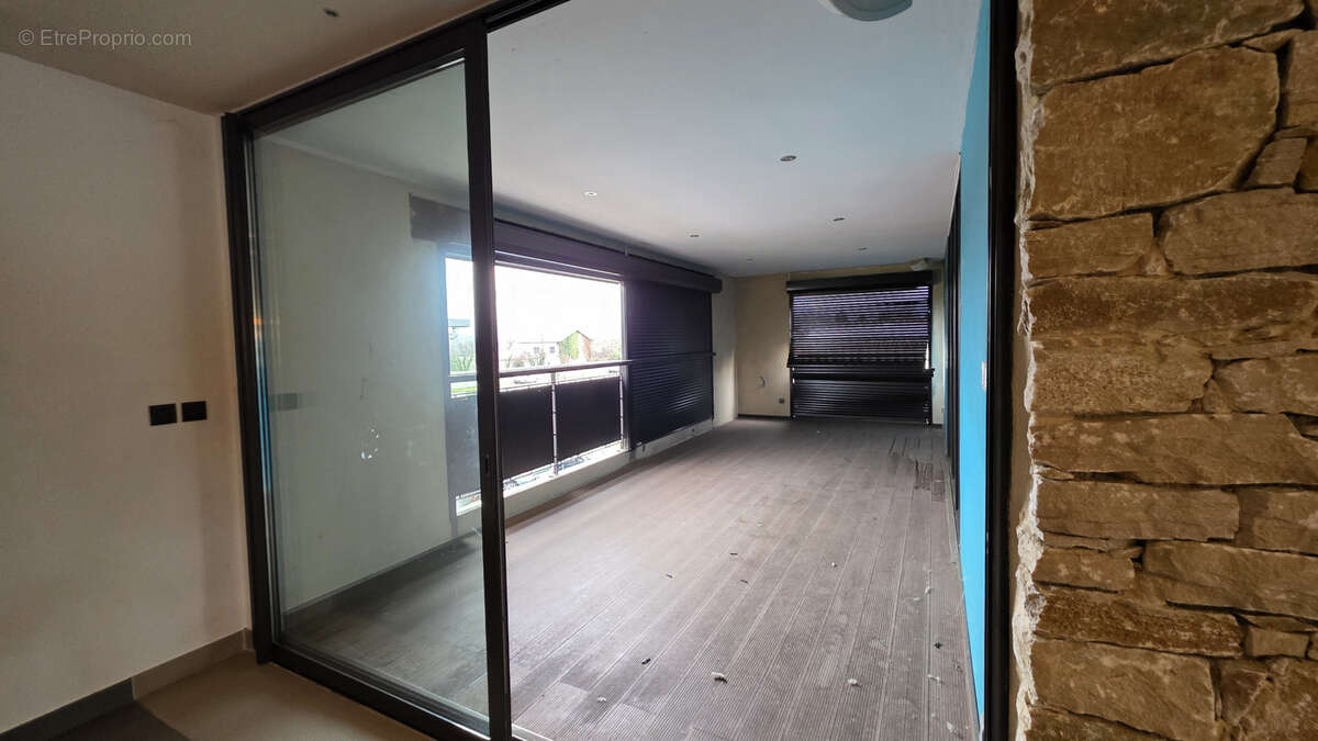 Commerce à BOURG-LES-VALENCE