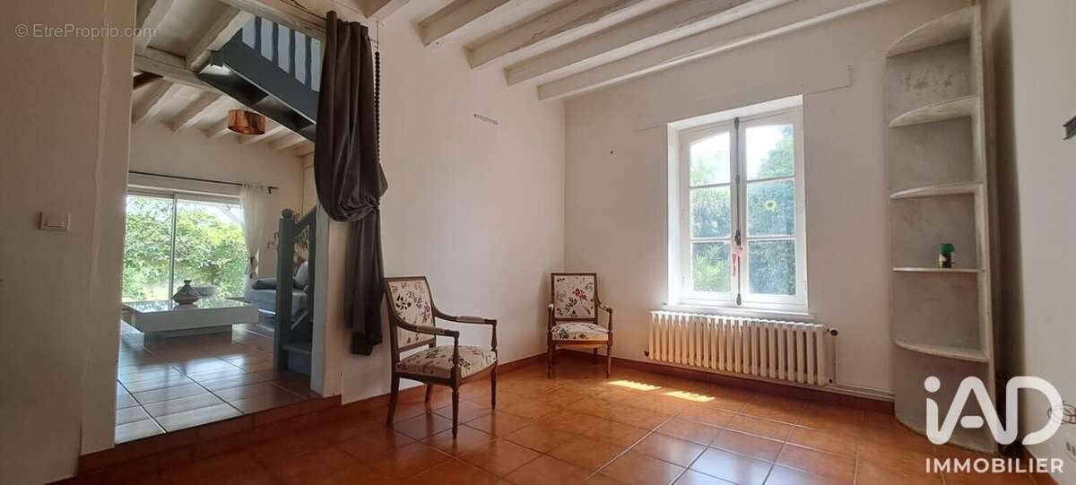 Maison 196 m² à Saint-Hilaire-Les-Andresis  - photo 7