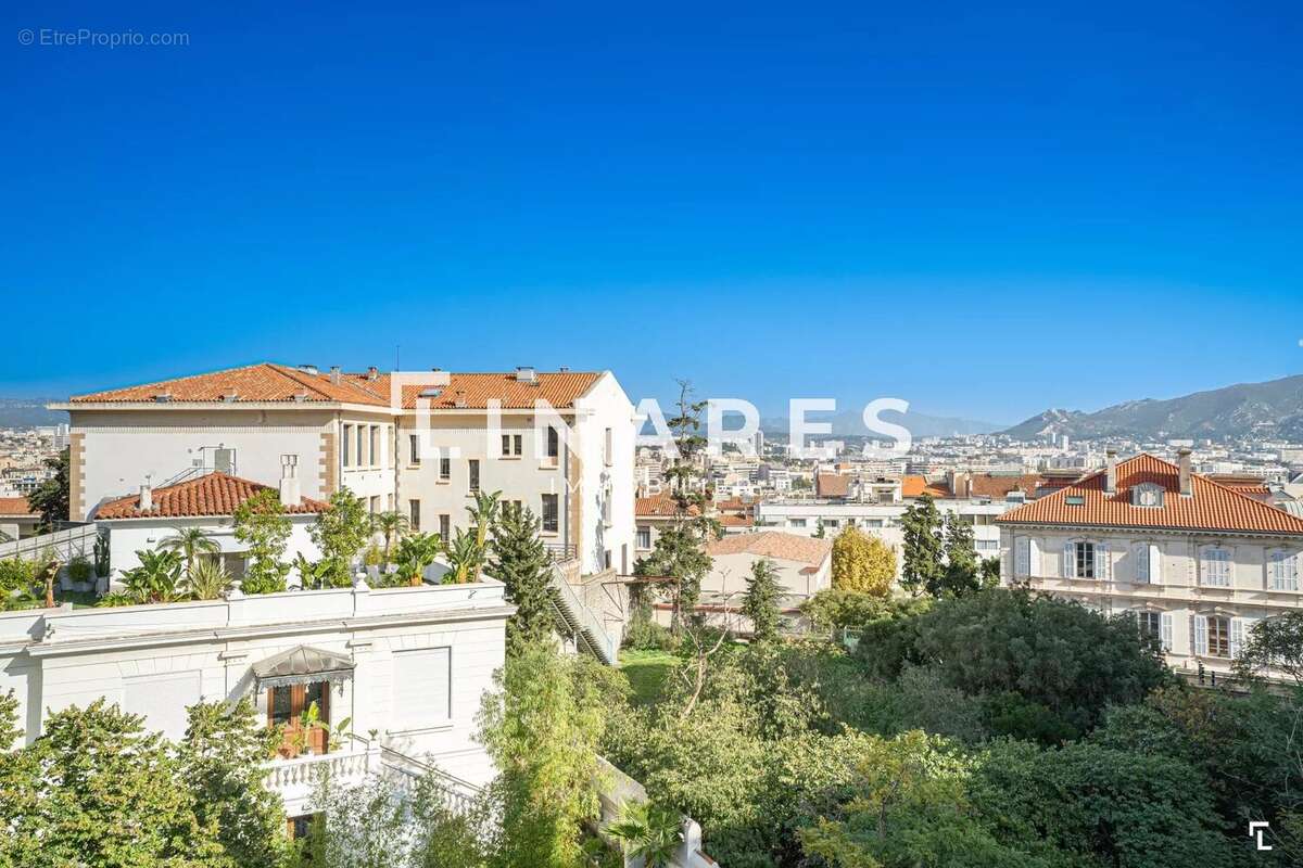 Appartement à MARSEILLE-8E