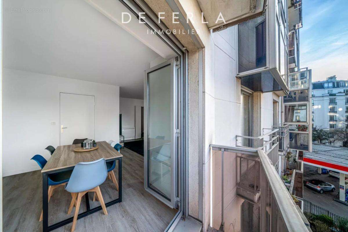 Appartement à PARIS-15E