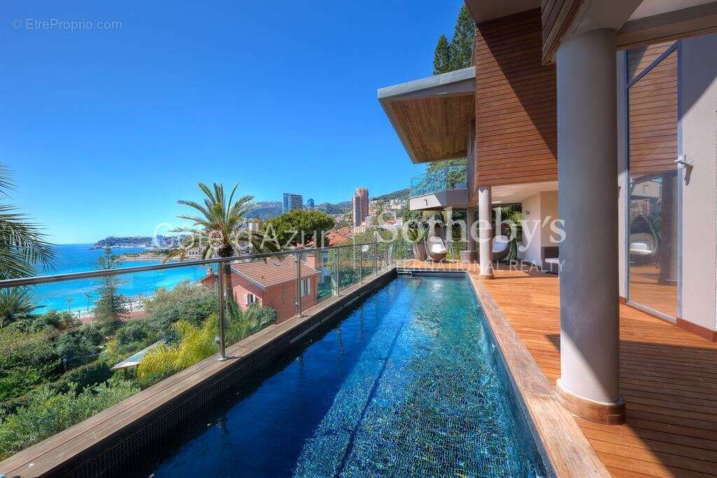 Maison à ROQUEBRUNE-CAP-MARTIN