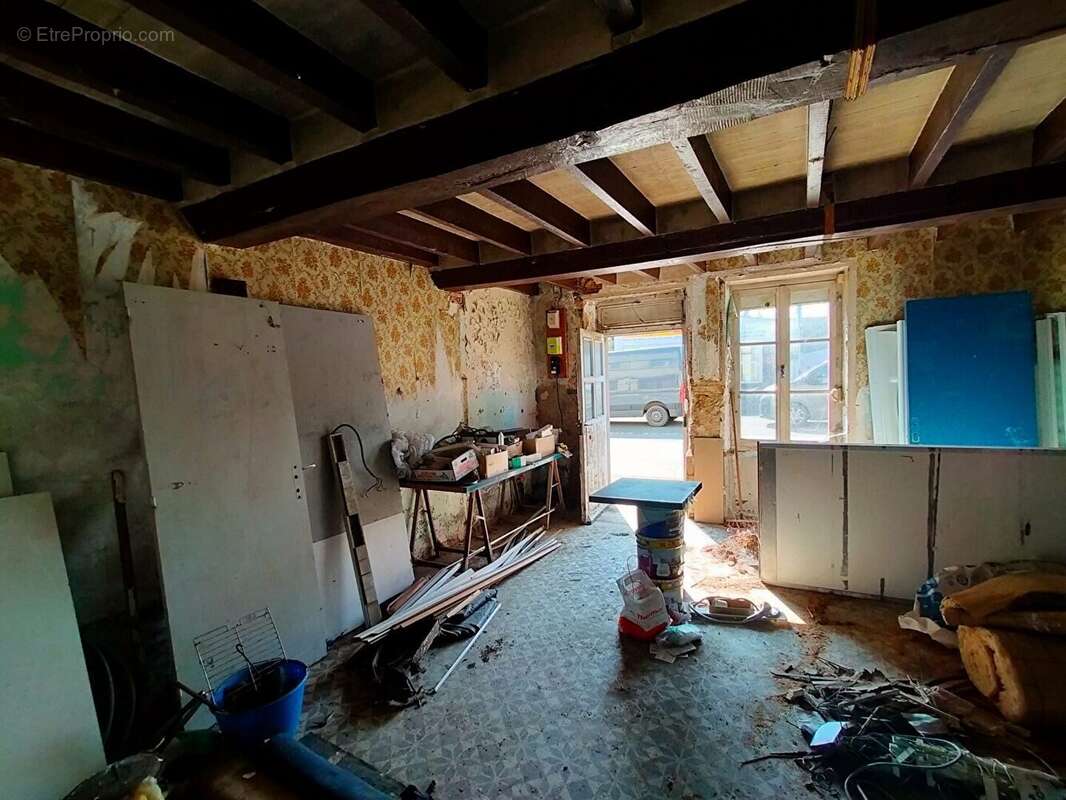 Maison à VILLAINES-LA-JUHEL