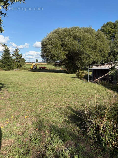 Maison à AMBRIERES-LES-VALLEES