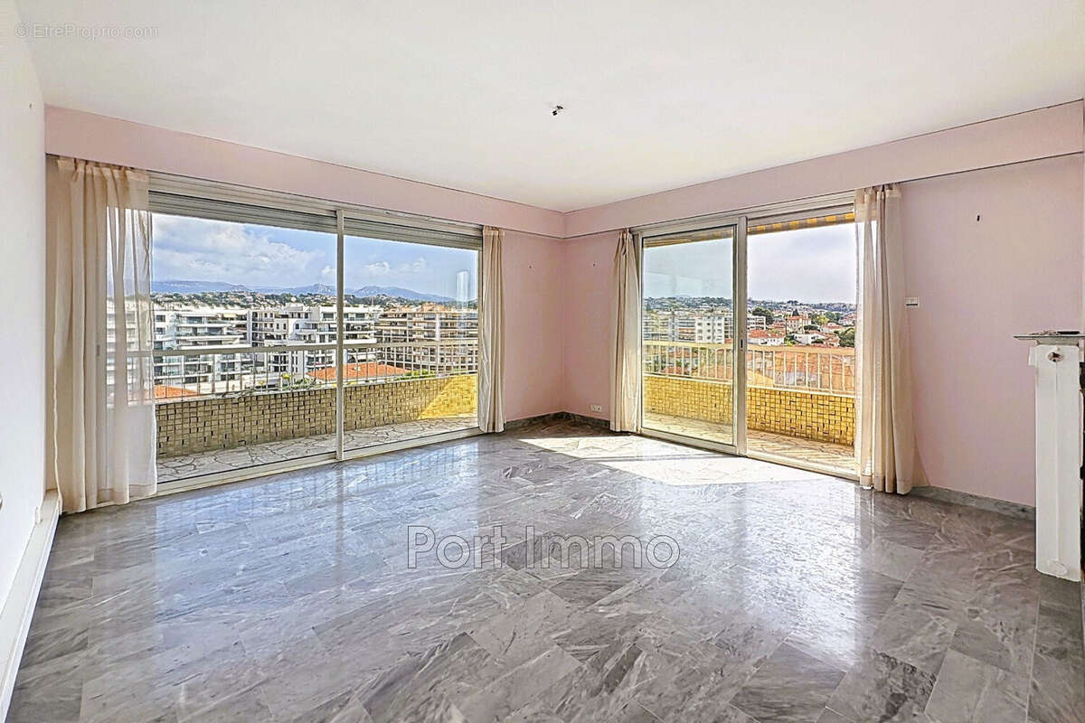 Appartement 58 m² à Cagnes-Sur-Mer  - photo 4