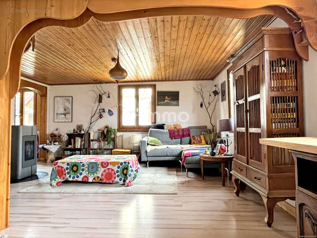 Chaleureux 4 pièces en coeur de village - photo 7