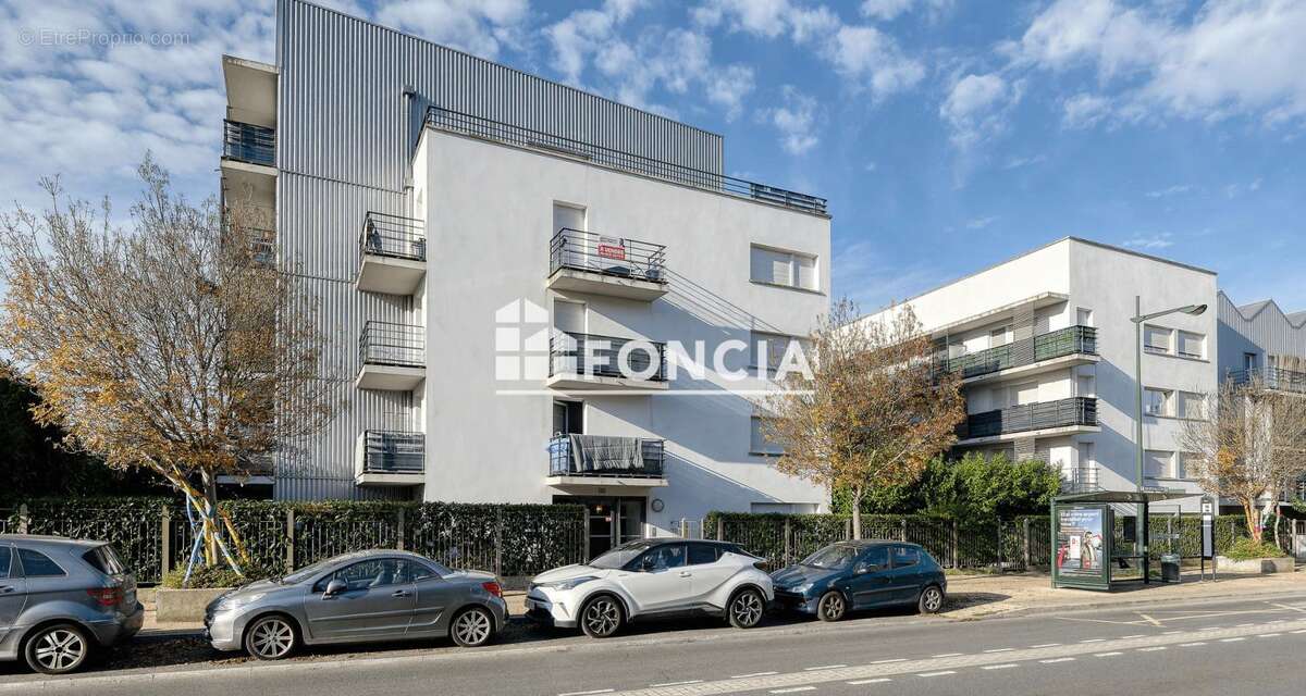 Appartement à CORBEIL-ESSONNES