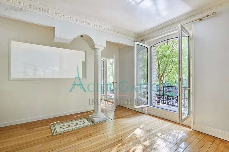 Appartement à PARIS-5E