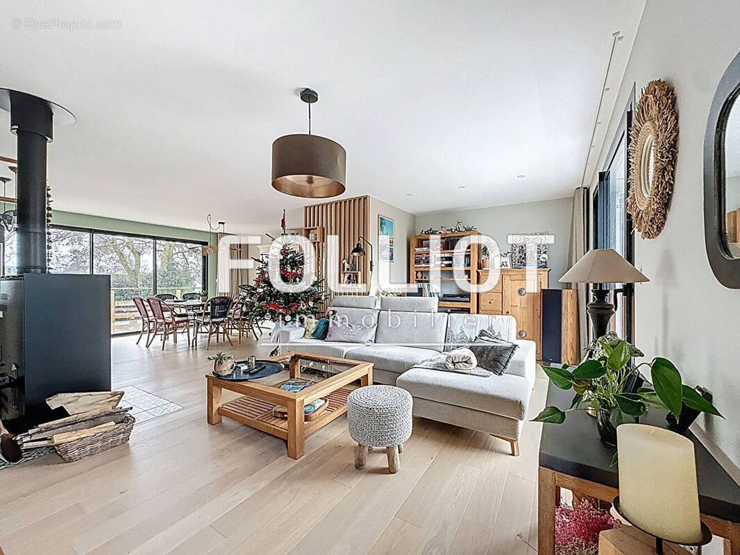 Maison à SAINT-PAIR-SUR-MER