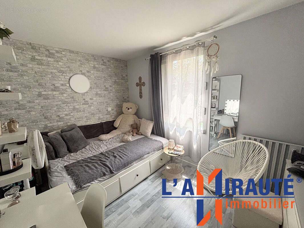 Appartement à SARTROUVILLE