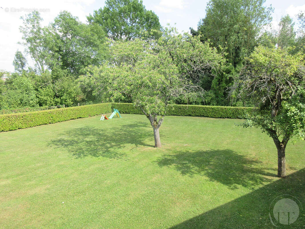 Appartement à LA FERTE-GAUCHER