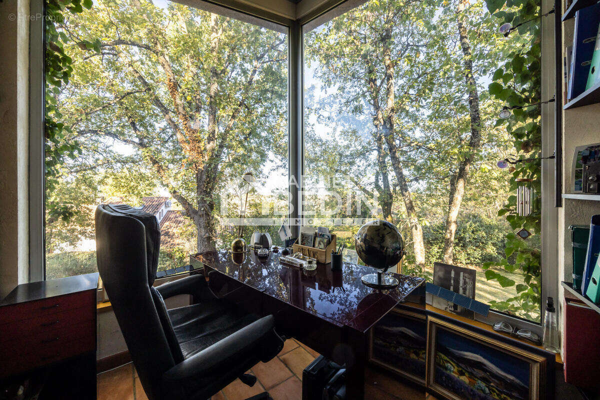 Maison à SAINT-ORENS-DE-GAMEVILLE