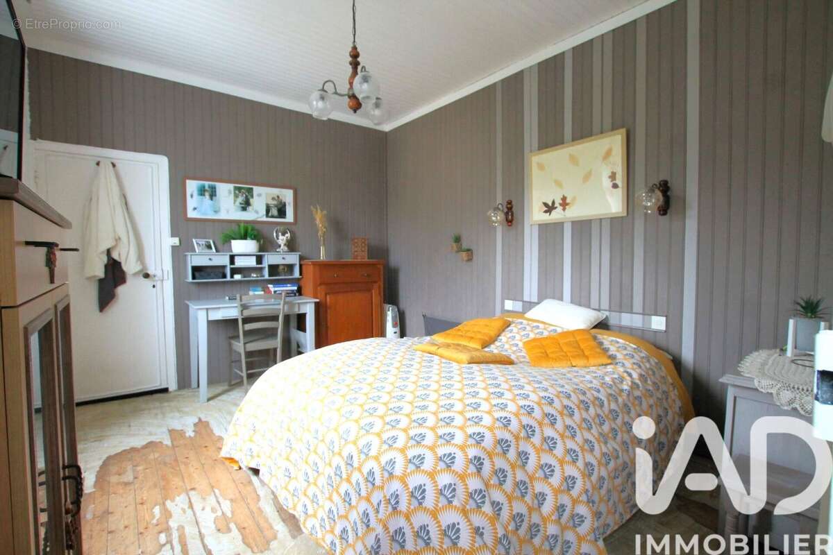 Photo 8 - Maison à EQUEURDREVILLE-HAINNEVILLE