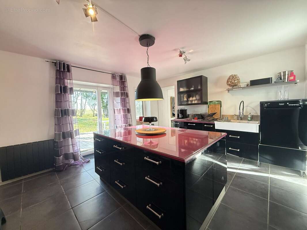 Maison à SAINT-FRAIGNE