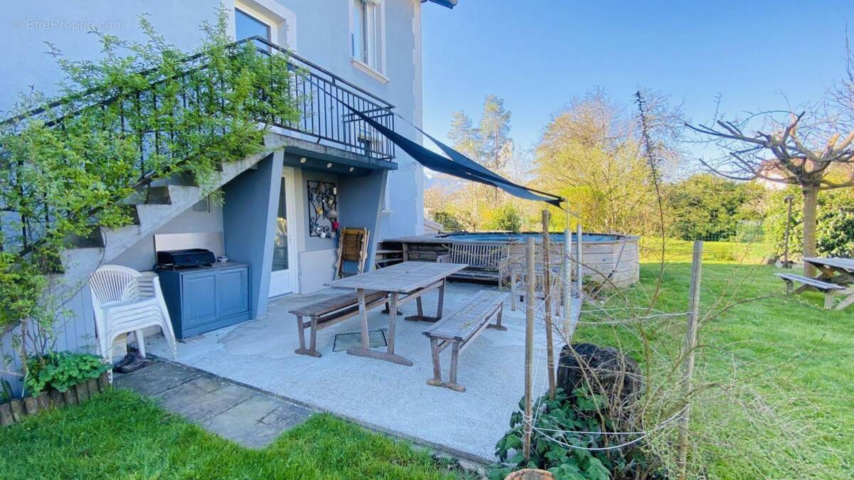 Maison à LES ECHELLES