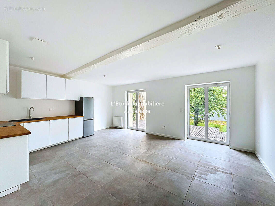 Maison à FONTAINES-SUR-SAONE