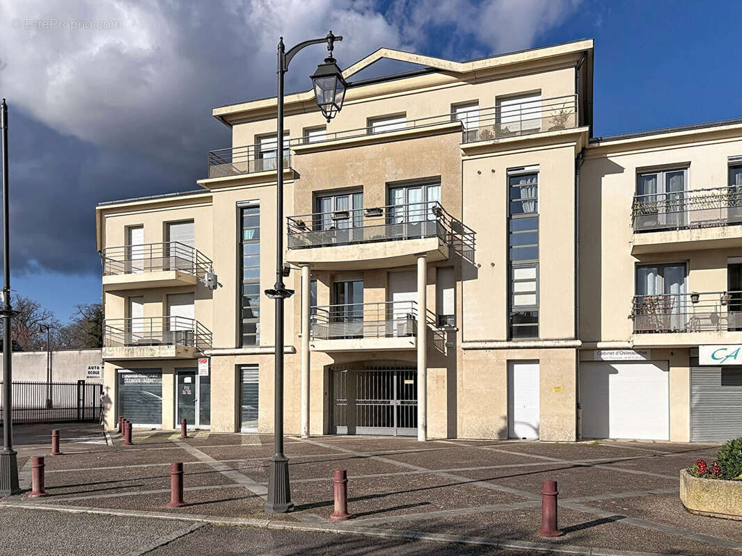 Appartement à ROSNY-SUR-SEINE