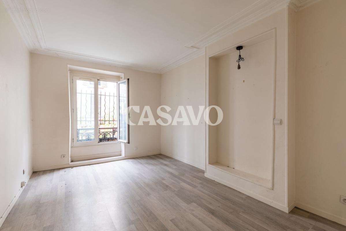 Appartement à PARIS-18E