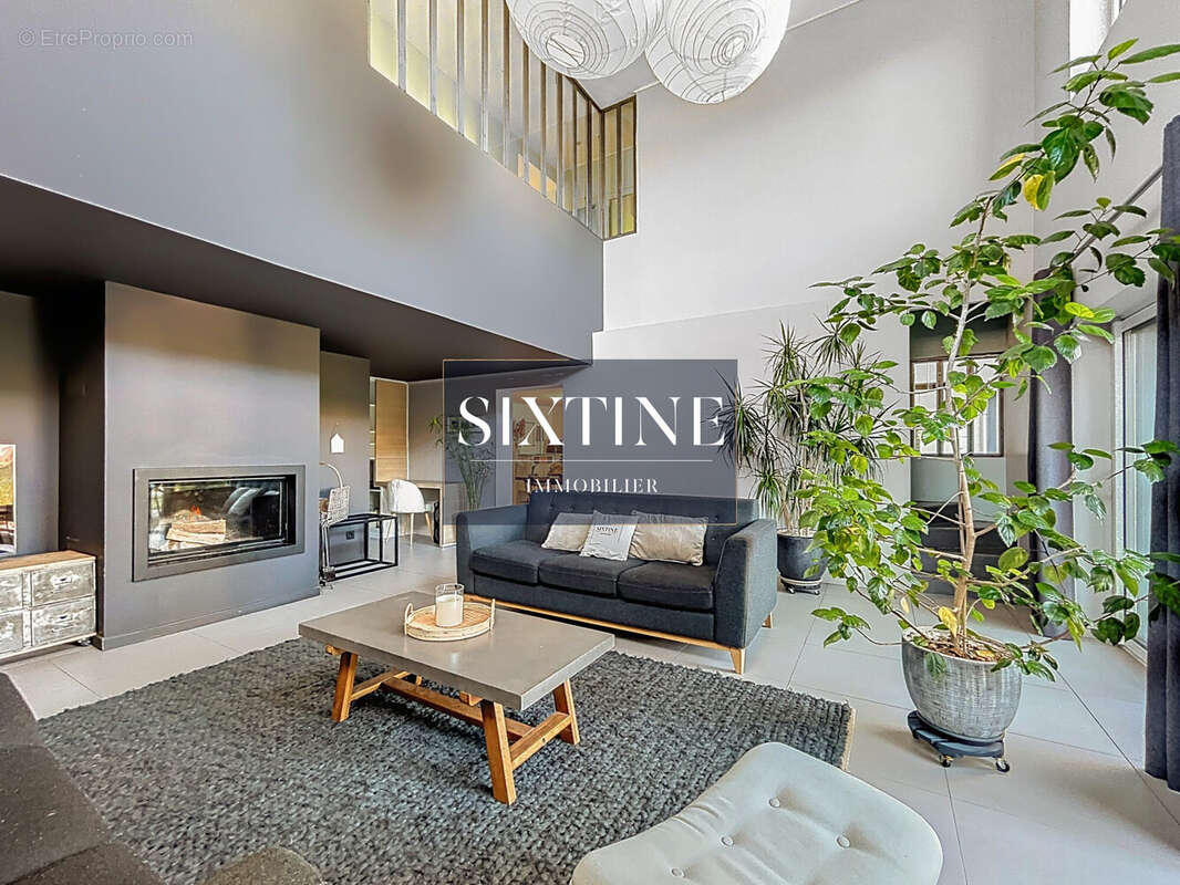 Maison à CALUIRE-ET-CUIRE