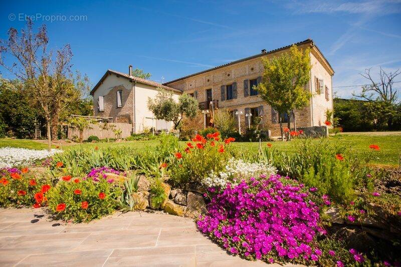 Maison à SALVAGNAC