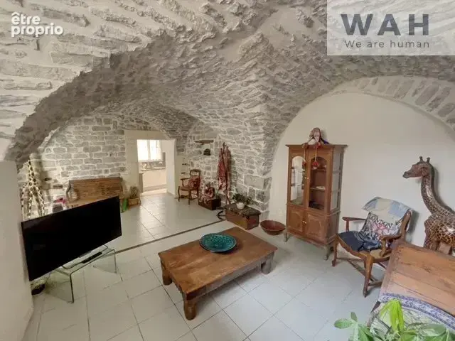 Maison à CLARENSAC