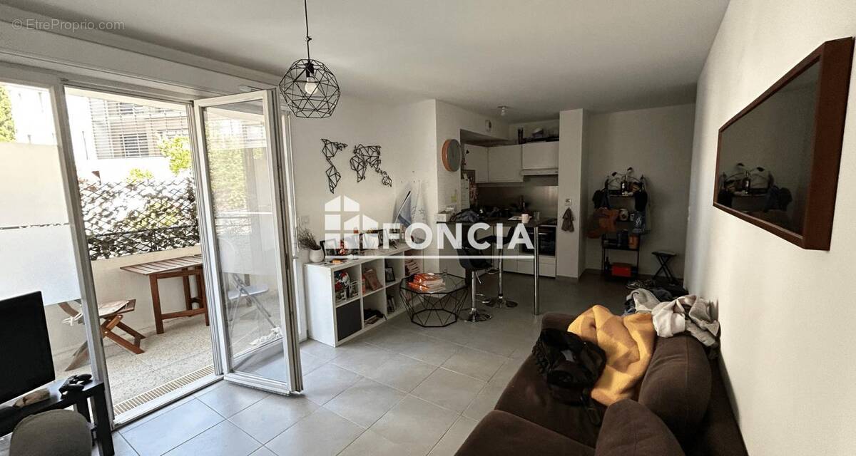 Appartement à MARSEILLE-5E
