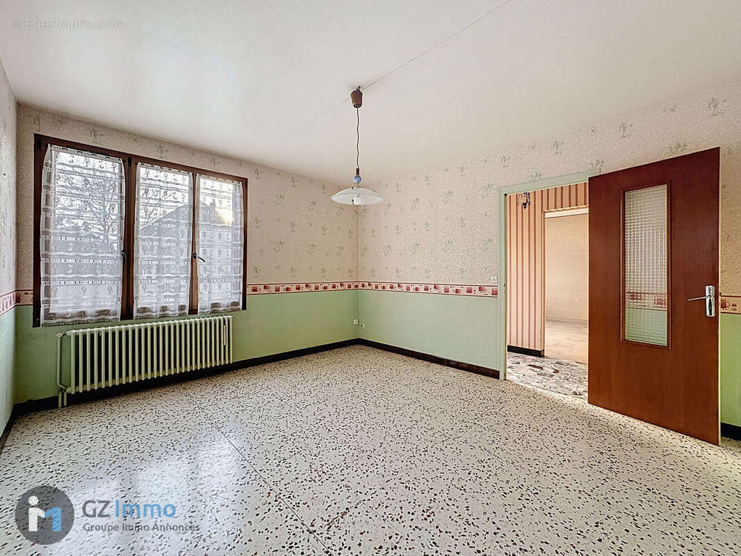 Photo 8 - Maison à SALON