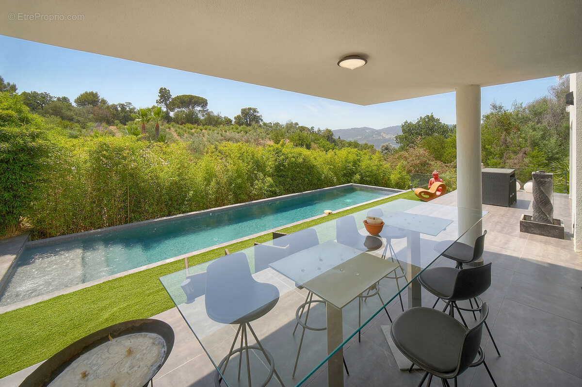 Élégante Villa contemporaine 200 m2 au cœur d'un environnement privilégié - photo 4