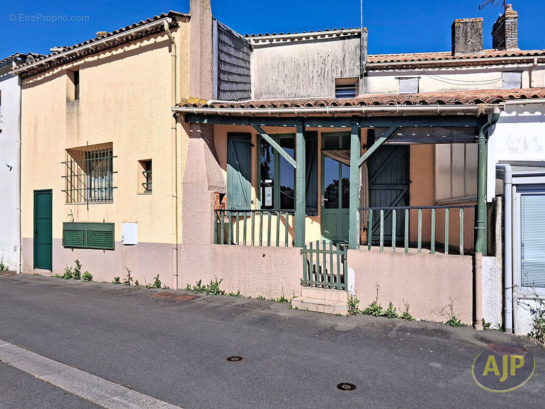 Maison à BELLEVILLE-SUR-VIE