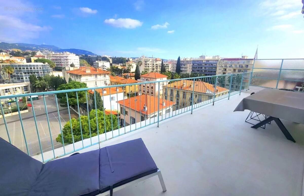 Appartement à NICE