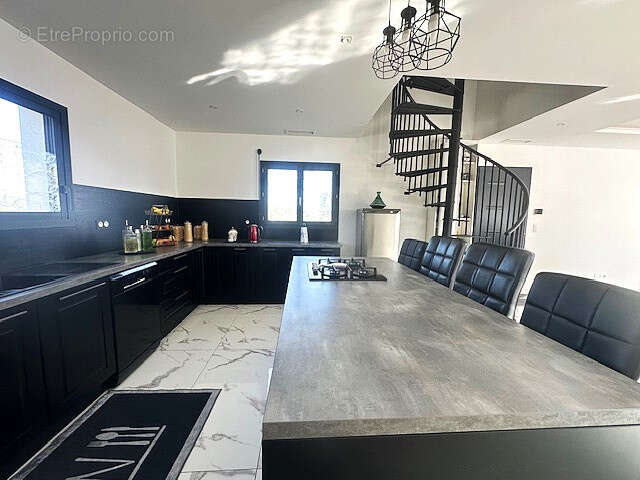 Maison à SAINT-HILAIRE