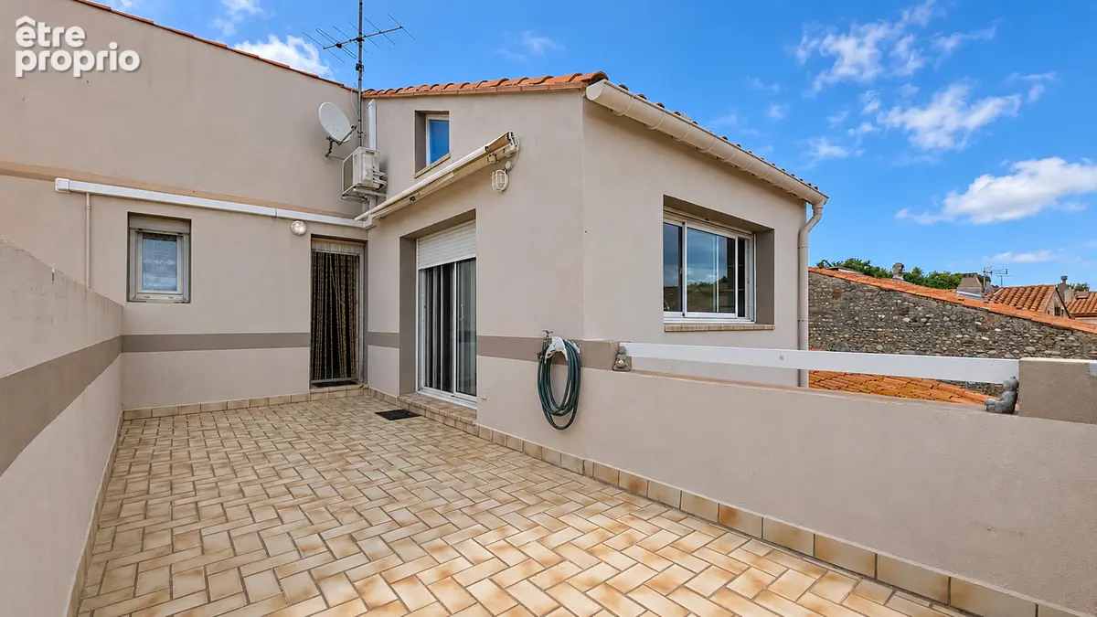 2 appartements avec exterieurs ou grande maison : ideal investisseurs ou grande famille - photo 3