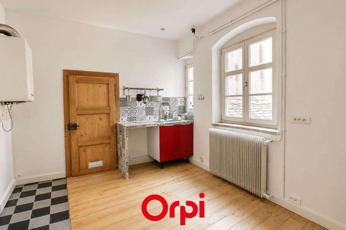Strasbourg Centre - Rue Salzmann : Appartement d'exception de 115,70 m² au cachet historique ! - photo 3
