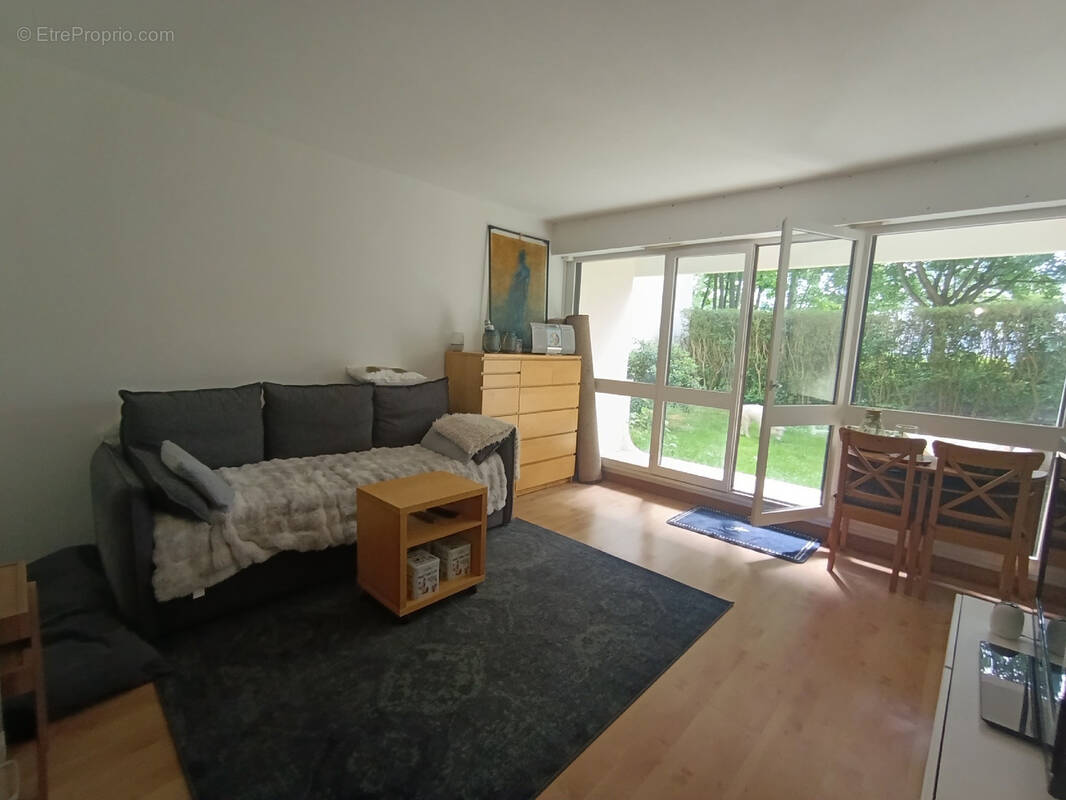 Appartement à LES ULIS