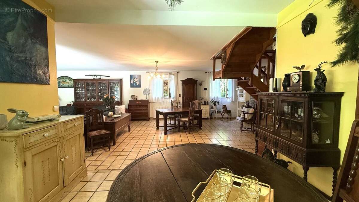 Maison à BOUFFEMONT