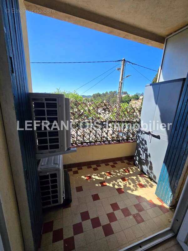 Appartement à PEYMEINADE