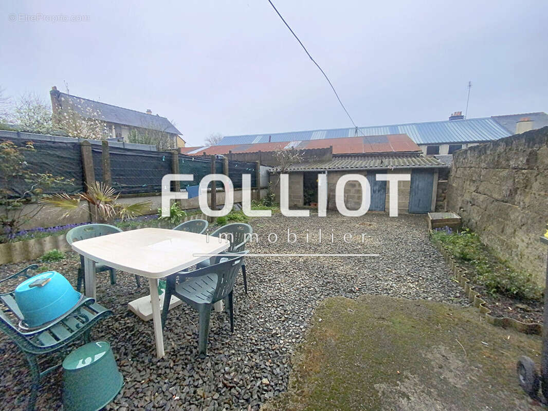 Appartement à FOUGERES