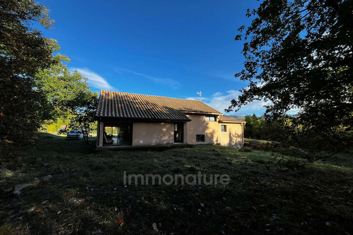 Maison à LAROQUE